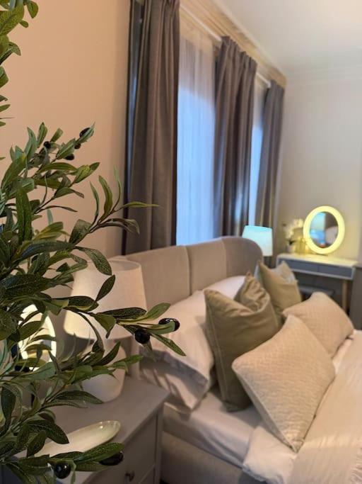 Luxury 3Br In Tunbridge Wells Lägenhet Exteriör bild